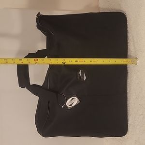 American Tourister travel bag